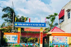 Lễ đón nhận Cờ đua của Chính phủ và kỷ niệm 39 năm ngày nhà giáo Việt Nam ( 20/11/1982 - 20/11/2021)