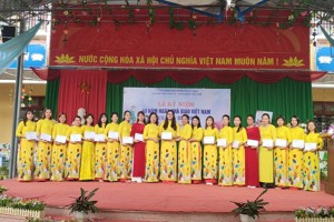 Trường Mầm non 10-10 thị trấn Thất Khê tổ chức Lễ kỷ niệm 40 năm Ngày nhà giáo Việt Nam (20/11/1982-20/11/2022).